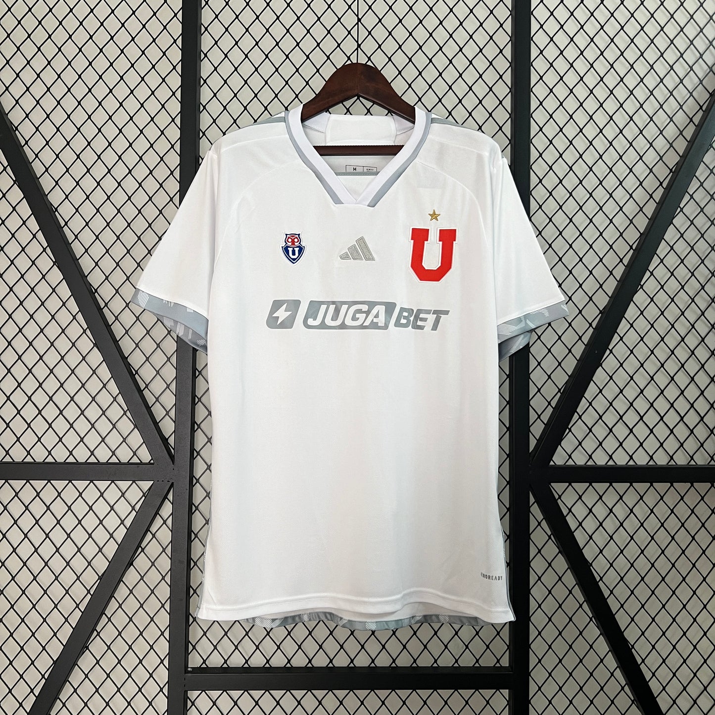 CAMISETA SEGUNDA EQUIPACIÓN U. DE CHILE 2024 VERSIÓN FAN