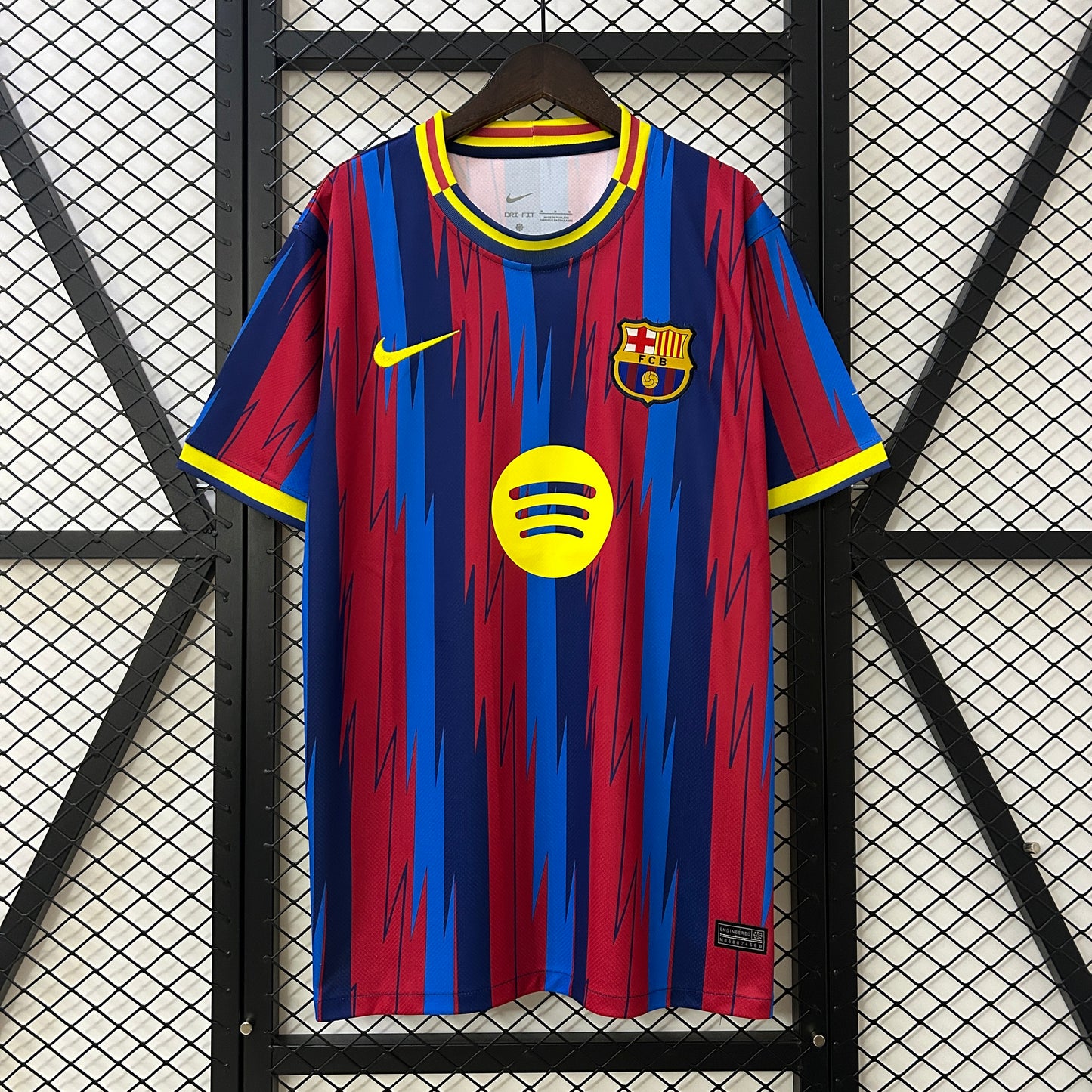 CAMISETA CONCEPTO BARCELONA 24/25 VERSIÓN FAN