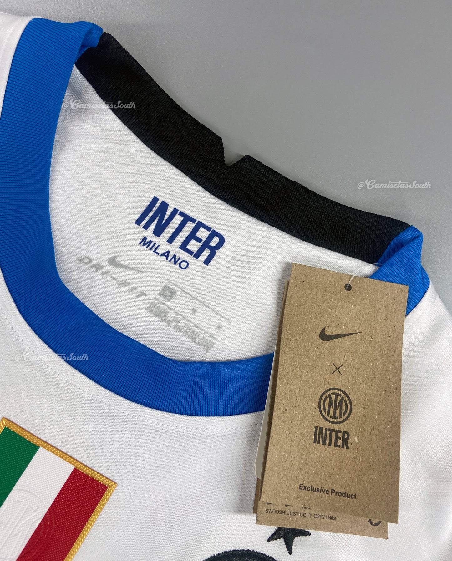 CAMISETA SEGUNDA EQUIPACIÓN INTER DE MILAN 21/22 VERSIÓN FAN