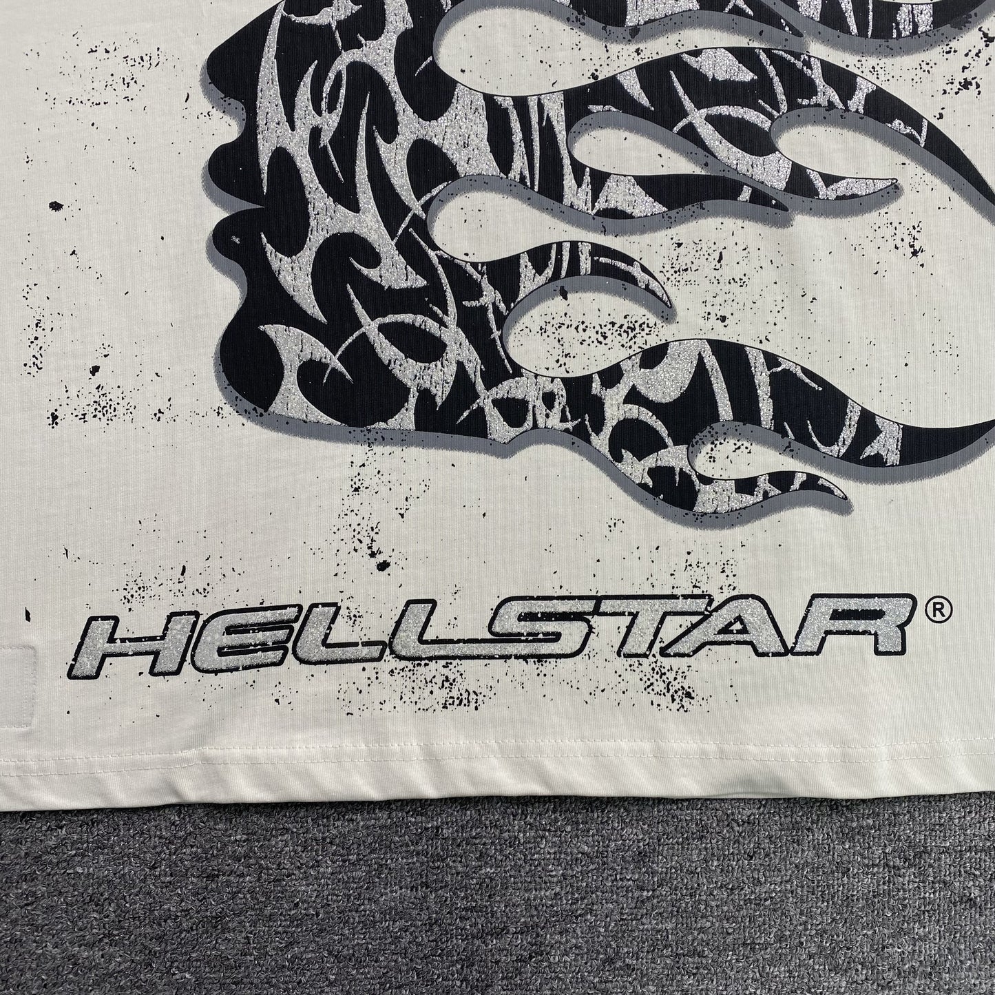 HELLSTAR THORN GLITTER T-SHIRT