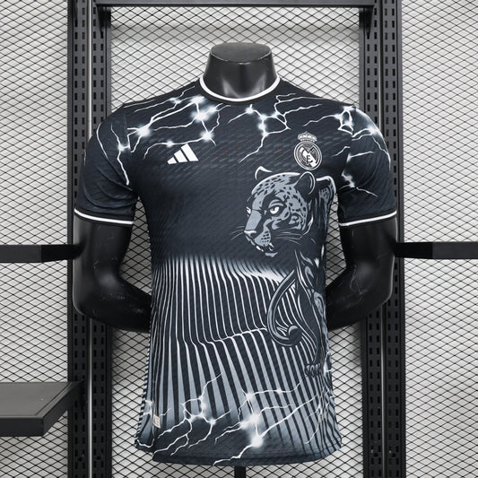 CAMISETA CONCEPTO REAL MADRID 24/25 VERSIÓN JUGADOR