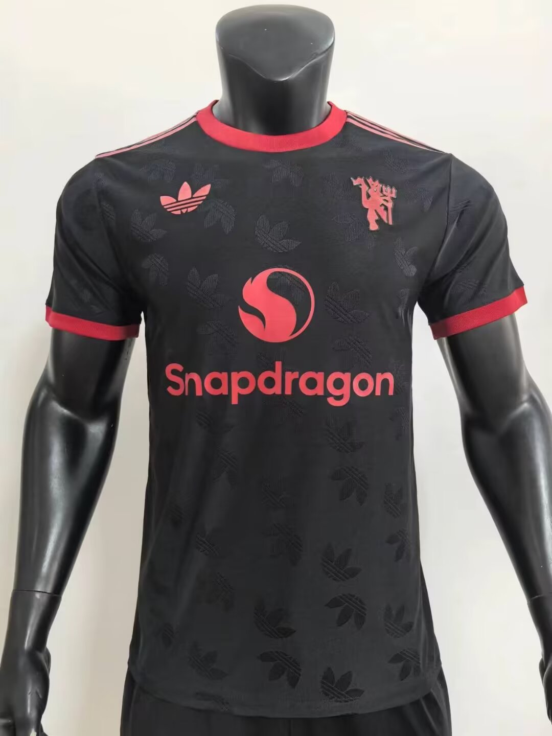 CAMISETA CONCEPTO MANCHESTER UNITED 24/25 VERSIÓN JUGADOR