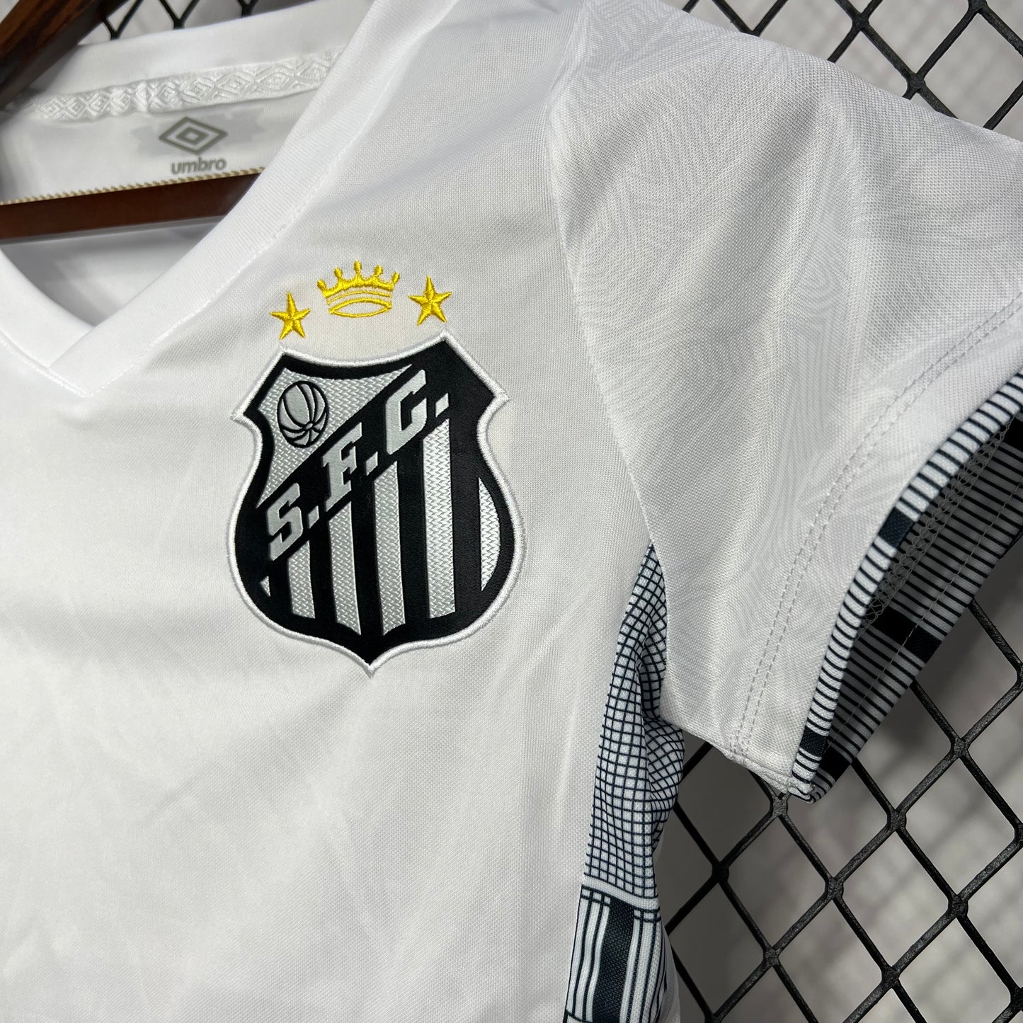 CAMISETA PRIMERA EQUIPACIÓN SANTOS 2024 VERSIÓN FEMENINA