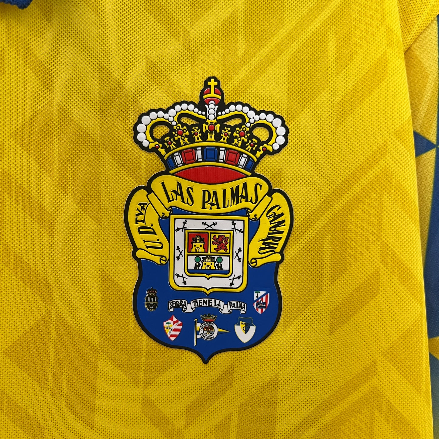 CAMISETA PRIMERA EQUIPACIÓN U. D. LAS PALMAS 24/25 VERSIÓN FAN