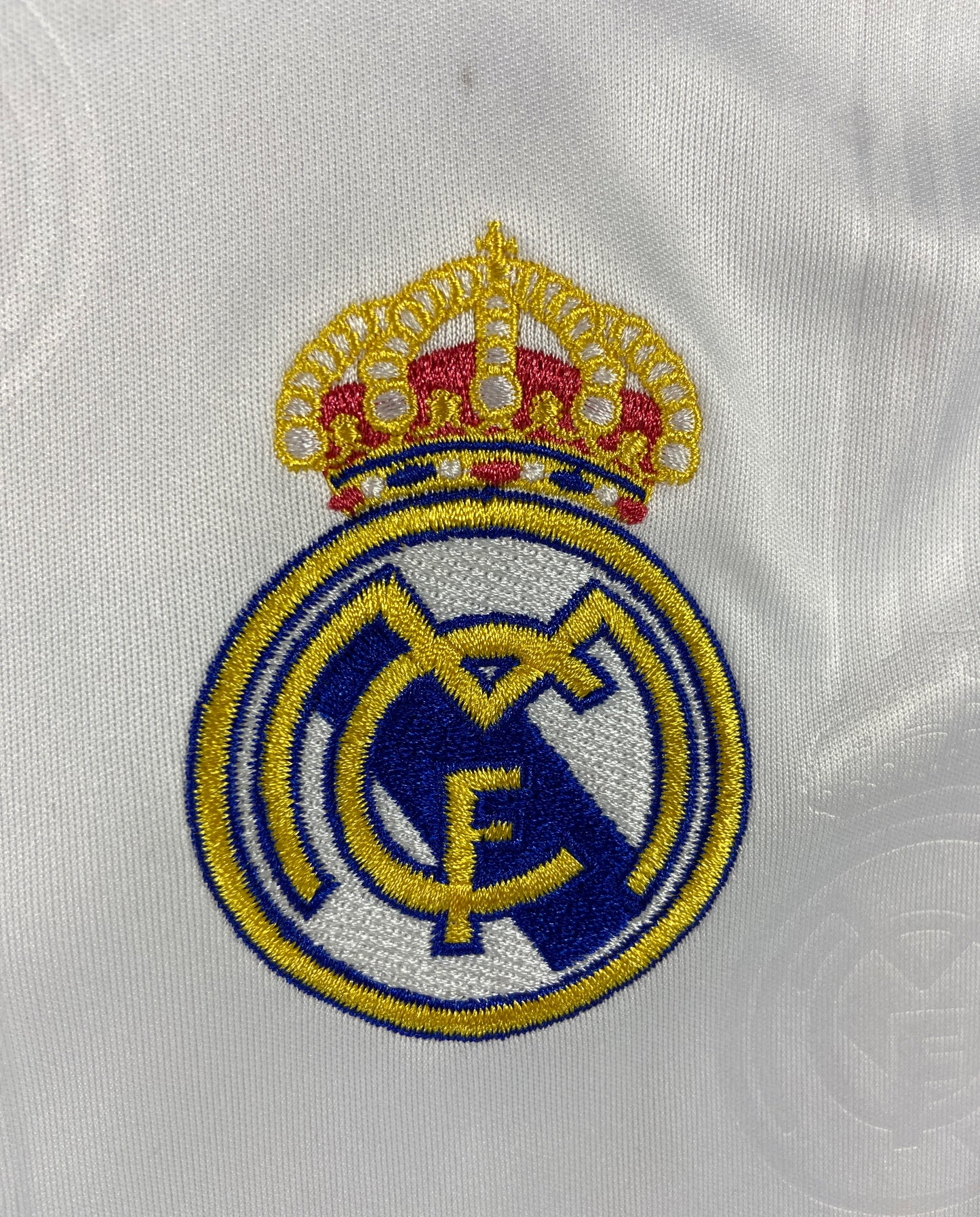 CAMISETA PRIMERA EQUIPACIÓN REAL MADRID 22/23 VERSIÓN FAN