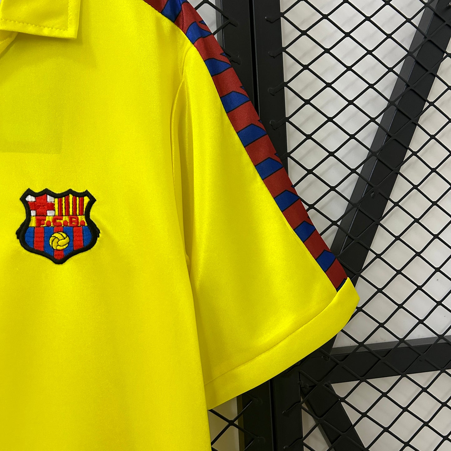 CAMISETA SEGUNDA EQUIPACIÓN BARCELONA 1982/85