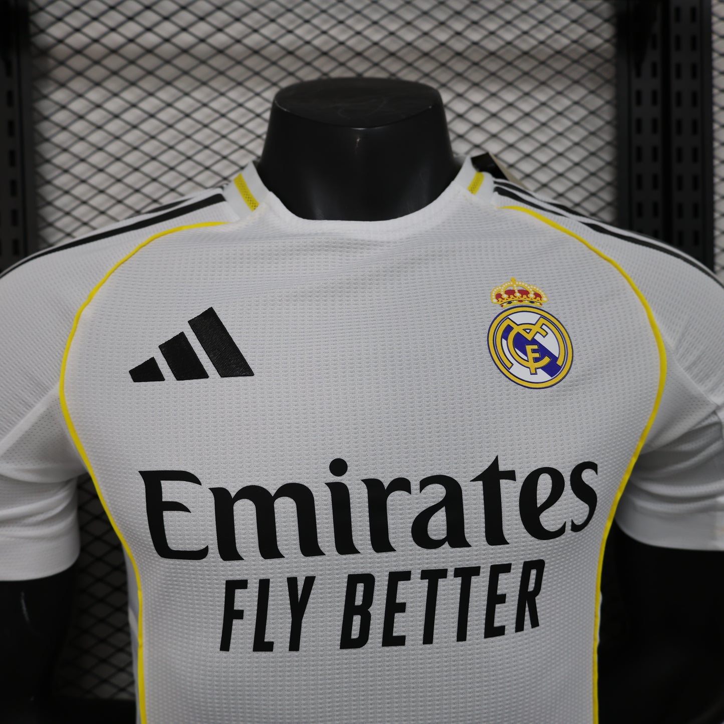 CAMISETA PRIMERA EQUIPACIÓN REAL MADRID 25/26 VERSIÓN JUGADOR