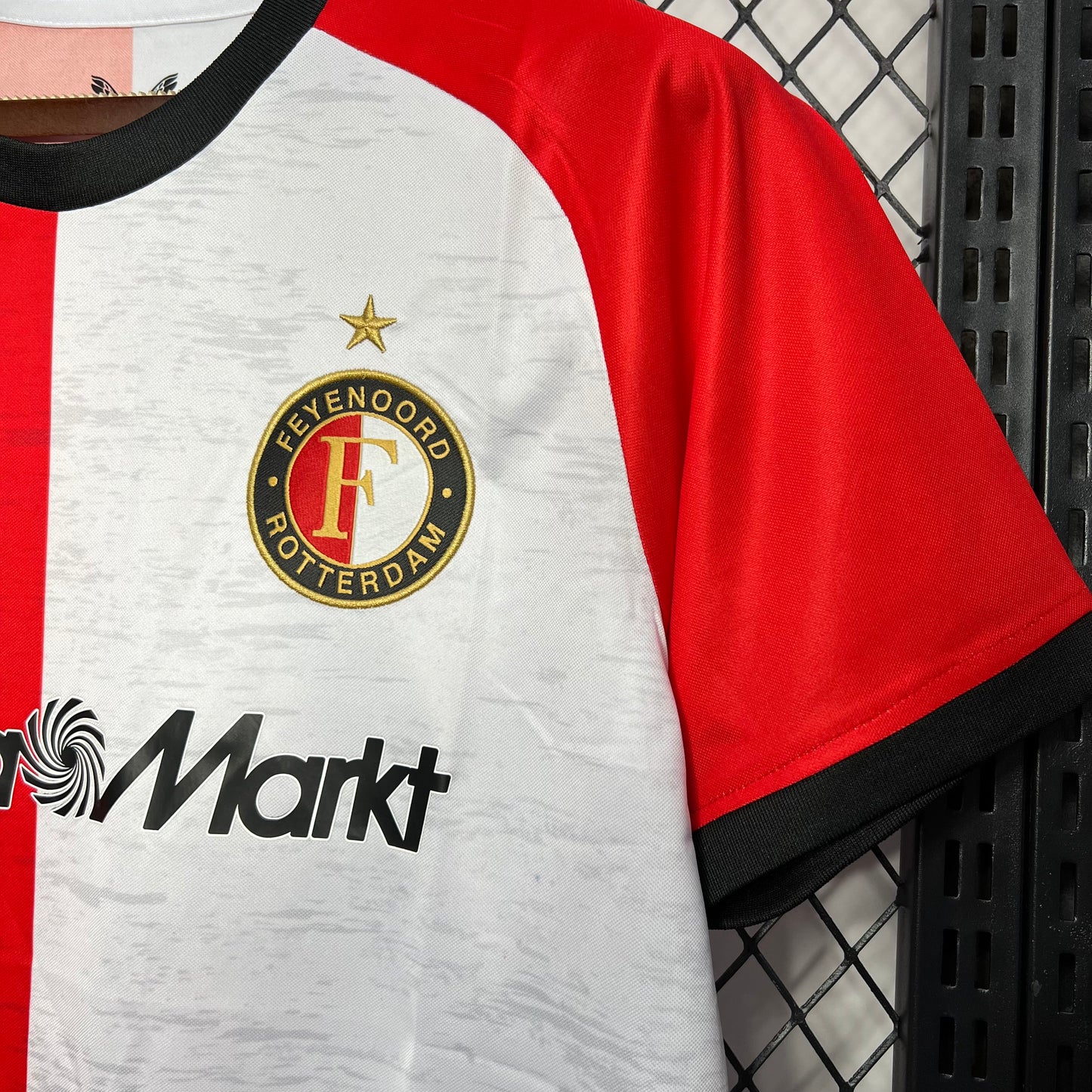 CAMISETA PRIMERA EQUIPACIÓN FEYENOORD 24/25 VERSIÓN FAN