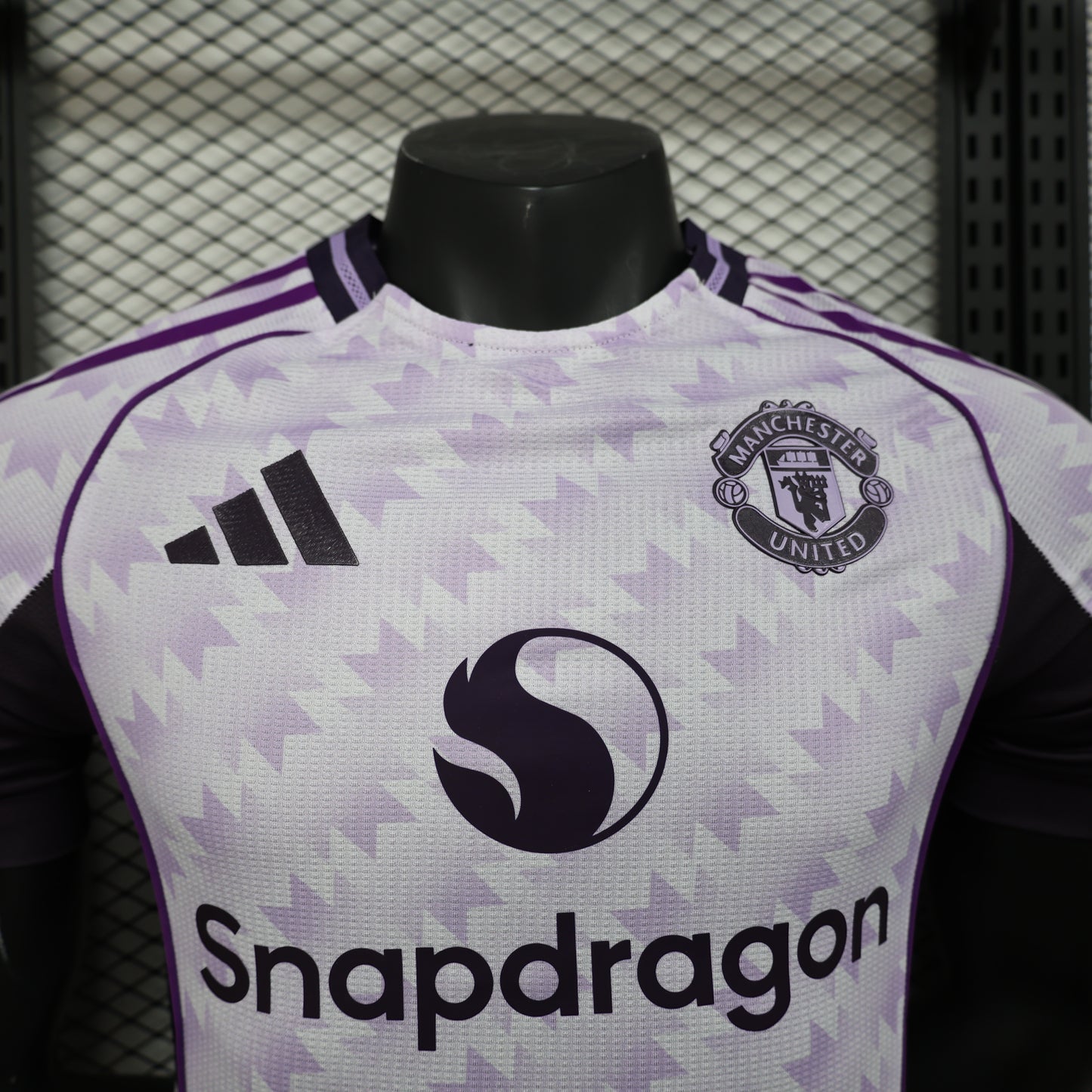 CAMISETA SEGUNDA EQUIPACIÓN MANCHESTER UNITED 25/26 VERSIÓN JUGADOR