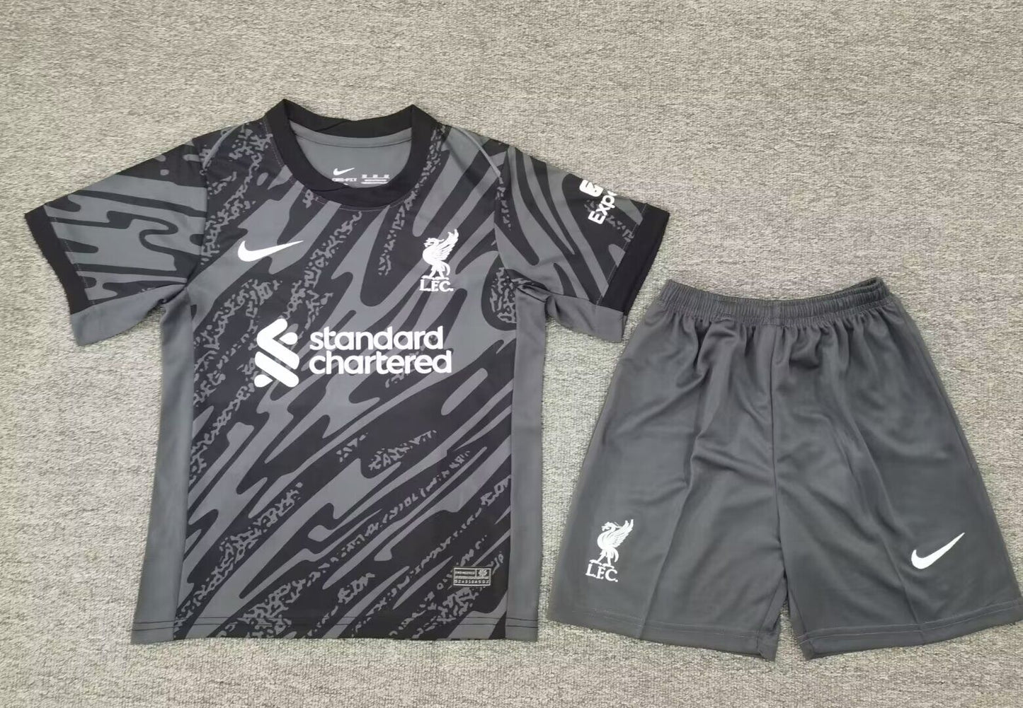 CAMISETA ARQUERO LIVERPOOL 24/25 VERSIÓN INFANTIL