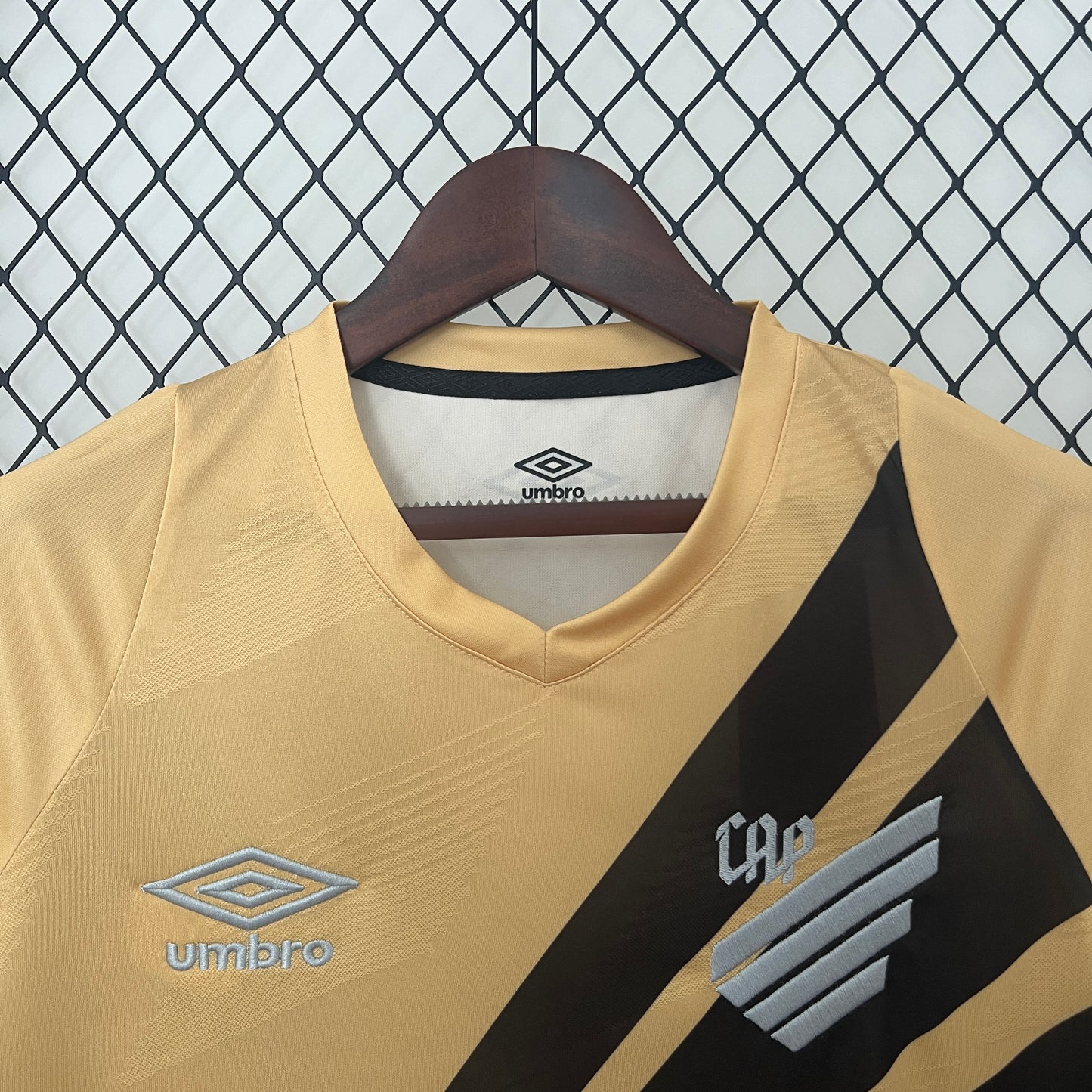 CAMISETA SEGUNDA EQUIPACIÓN ATHLETICO PARANAENSE 2024 VERSIÓN FAN