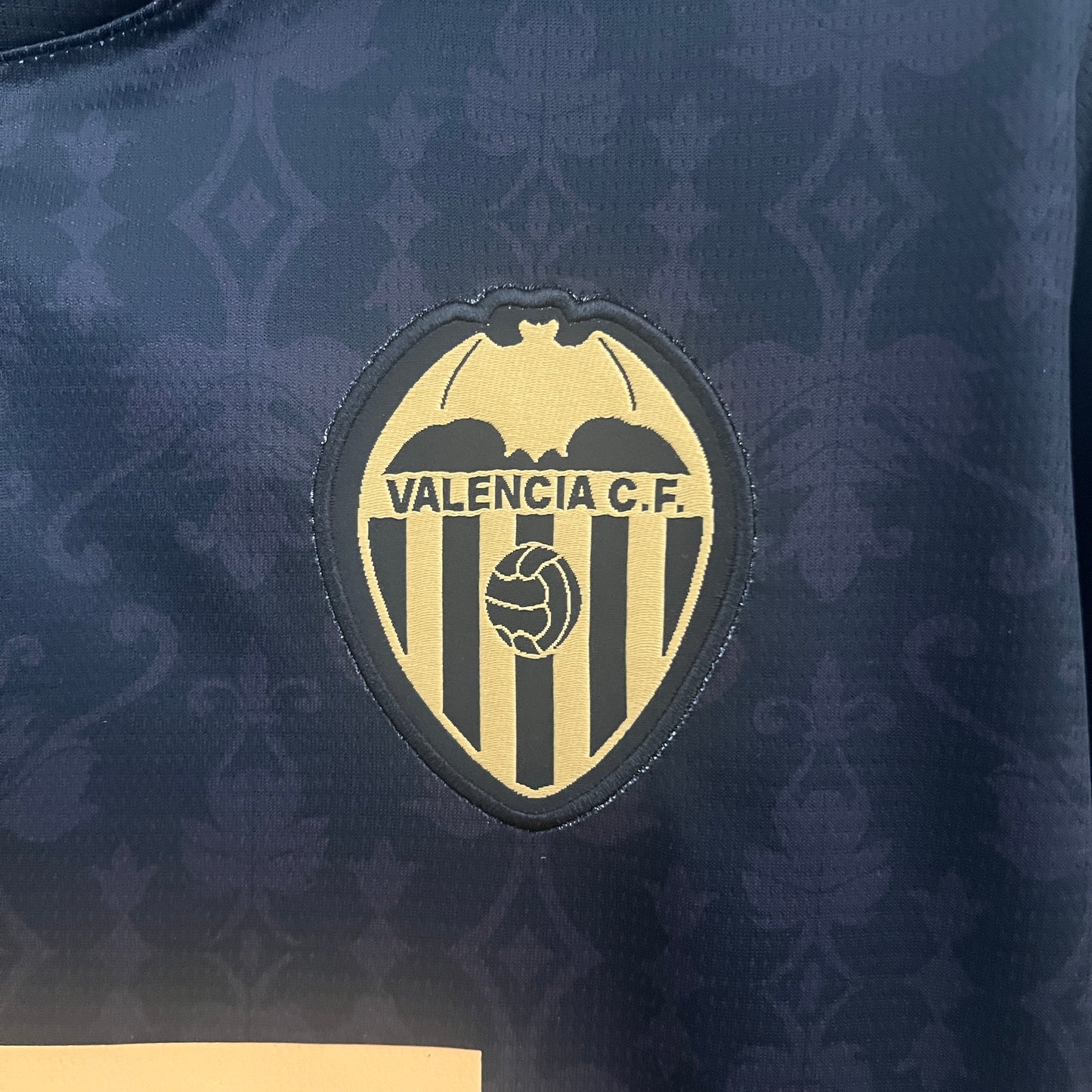 CAMISETA SEGUNDA EQUIPACIÓN VALENCIA 24/25 VERSIÓN FAN