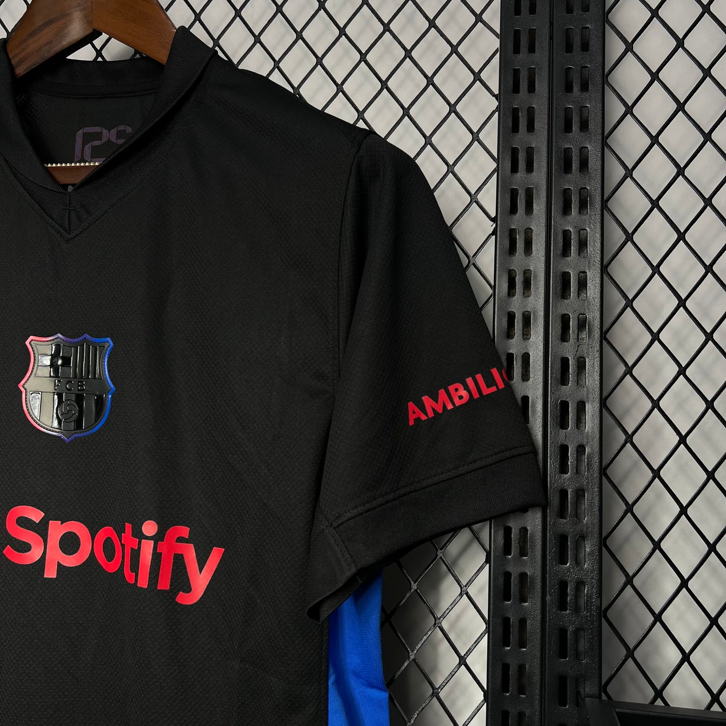 CAMISETA SEGUNDA EQUIPACIÓN BARCELONA 24/25 VERSIÓN FAN