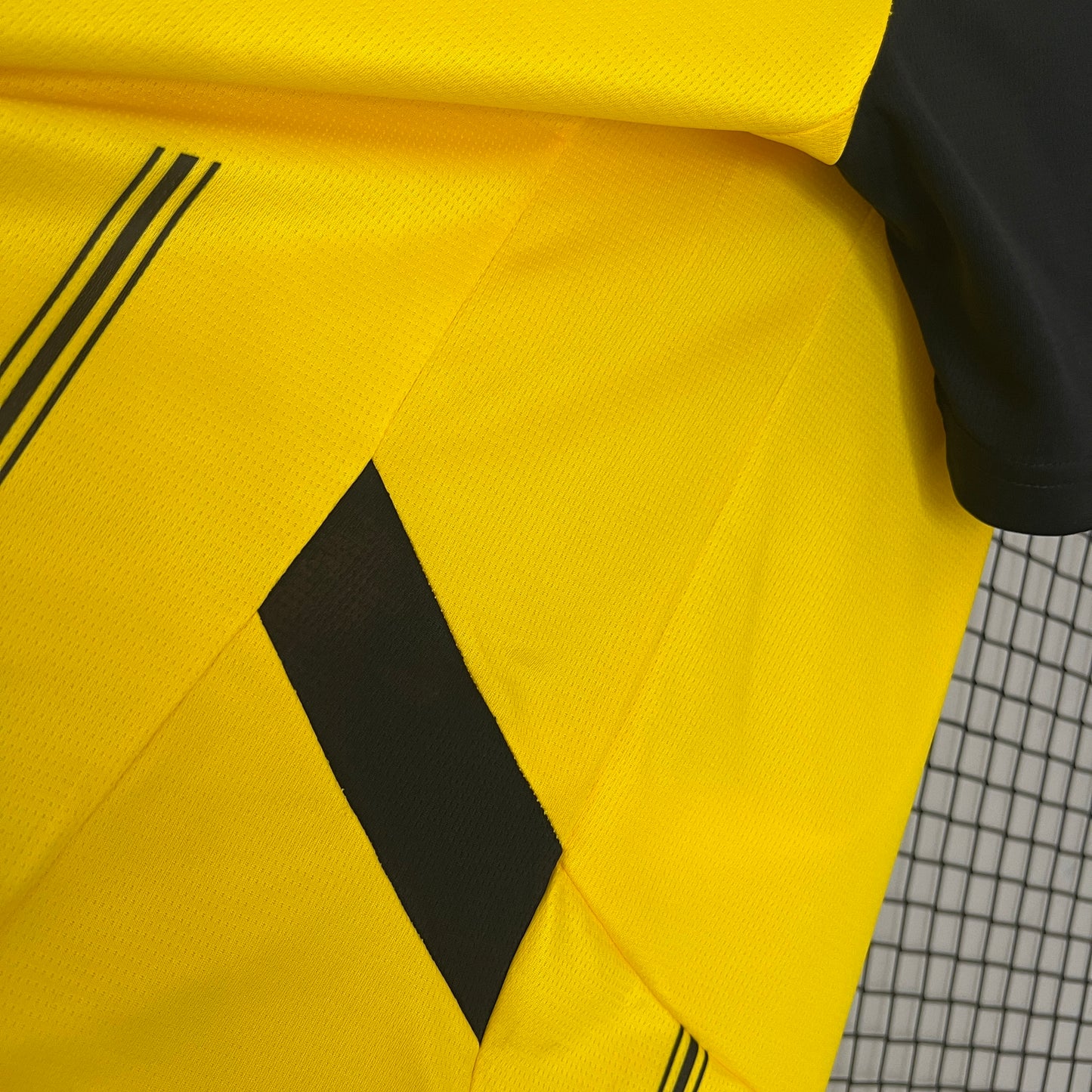 CAMISETA PRIMERA EQUIPACIÓN BORUSSIA DORTMUND 24/25 VERSIÓN FAN