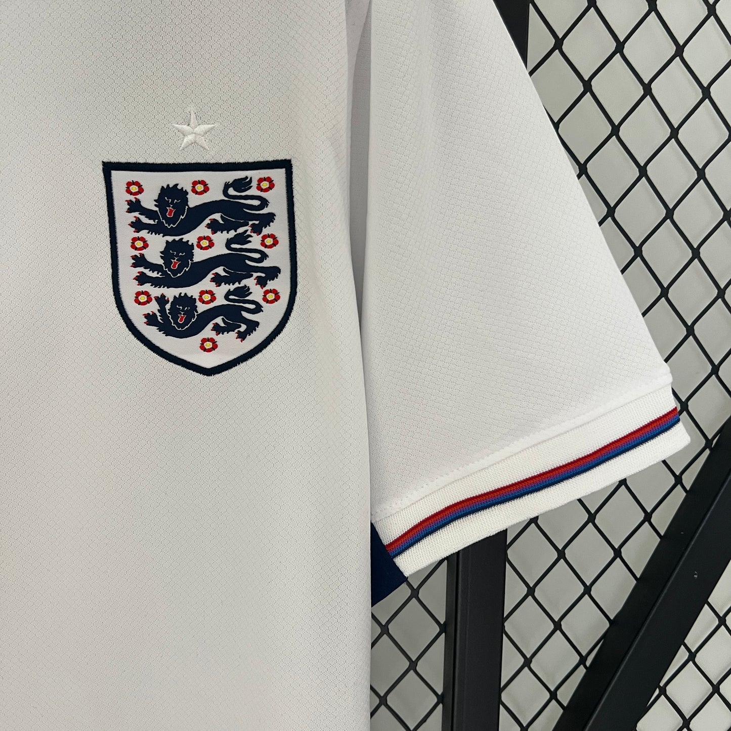 CAMISETA PRIMERA EQUIPACIÓN INGLATERRA 2024 VERSIÓN FAN