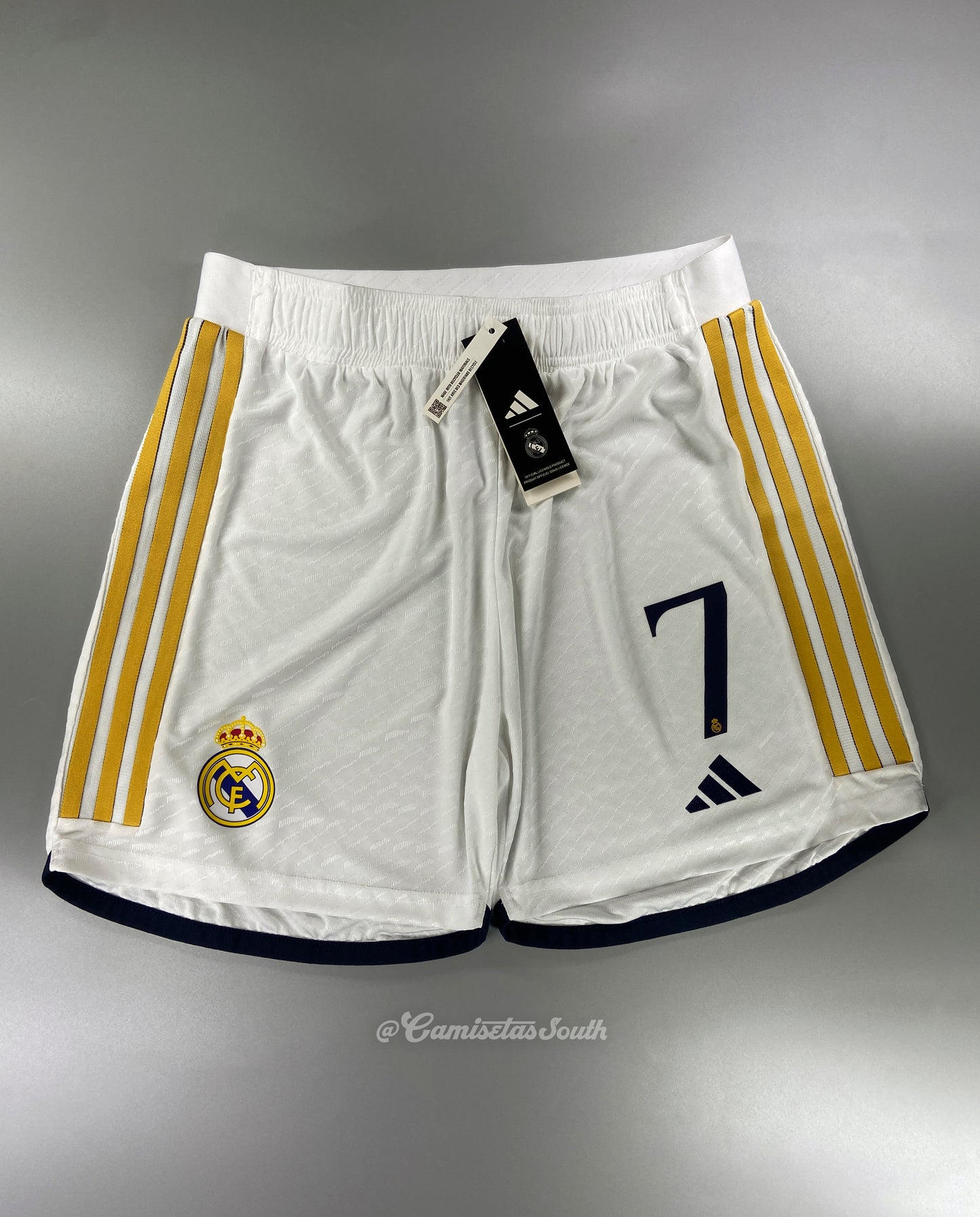 SHORTS PRIMERA EQUIPACIÓN REAL MADRID 23/24 VERSIÓN JUGADOR