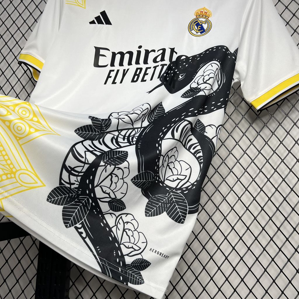 CAMISETA CONCEPTO REAL MADRID 24/25 VERSIÓN FAN