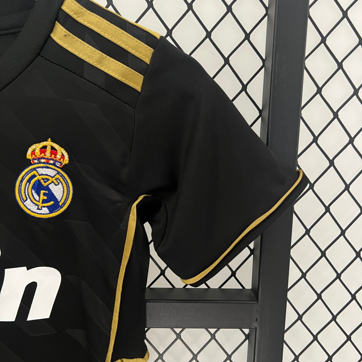 CAMISETA SEGUNDA EQUIPACIÓN REAL MADRID 2011/12 INFANTIL