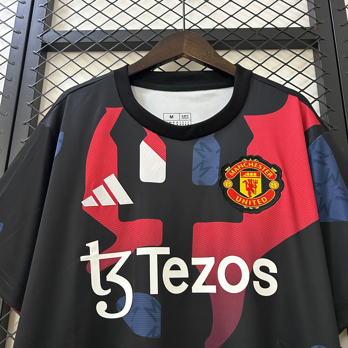 CAMISETA ENTRENAMIENTO MANCHESTER UNITED 24/25 VERSIÓN FAN