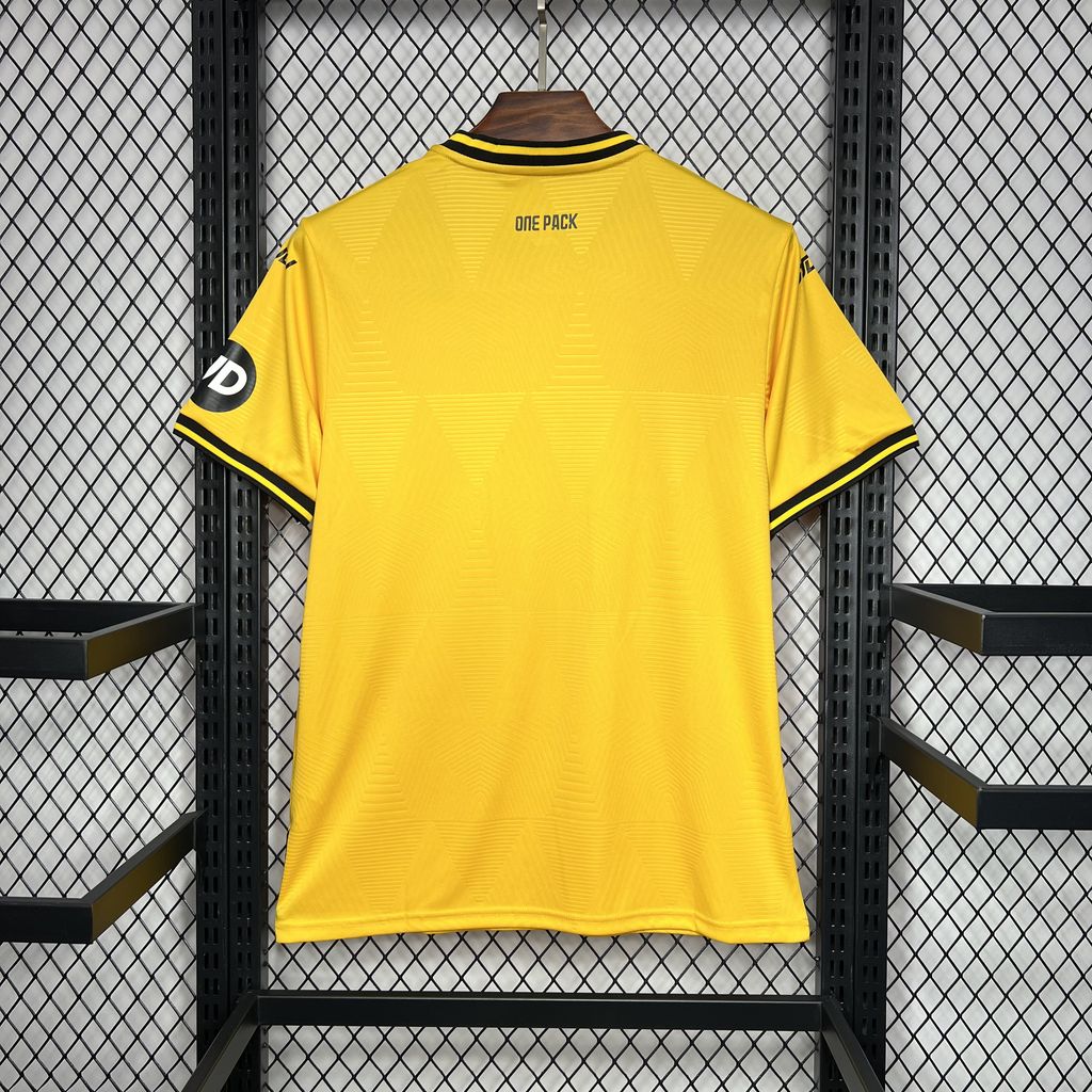 CAMISETA PRIMERA EQUIPACIÓN WOLVERHAMPTON 24/25 VERSIÓN FAN