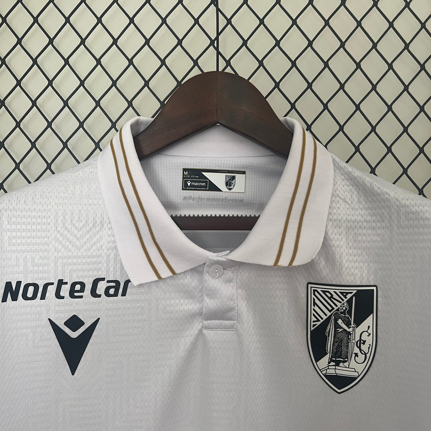 CAMISETA PRIMERA EQUIPACIÓN VITÓRIA SC 24/25 VERSIÓN FAN