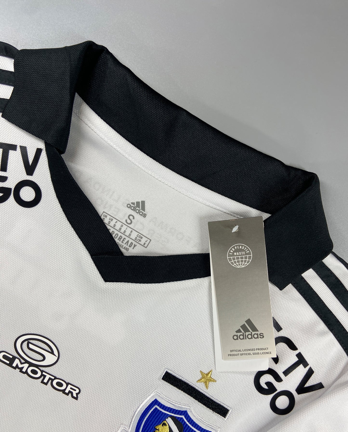 CAMISETA PRIMERA EQUIPACIÓN COLO COLO 2022 VERSIÓN FAN