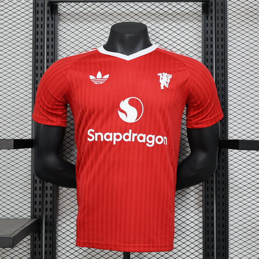 CAMISETA CONCEPTO MANCHESTER UNITED 24/25 VERSIÓN JUGADOR