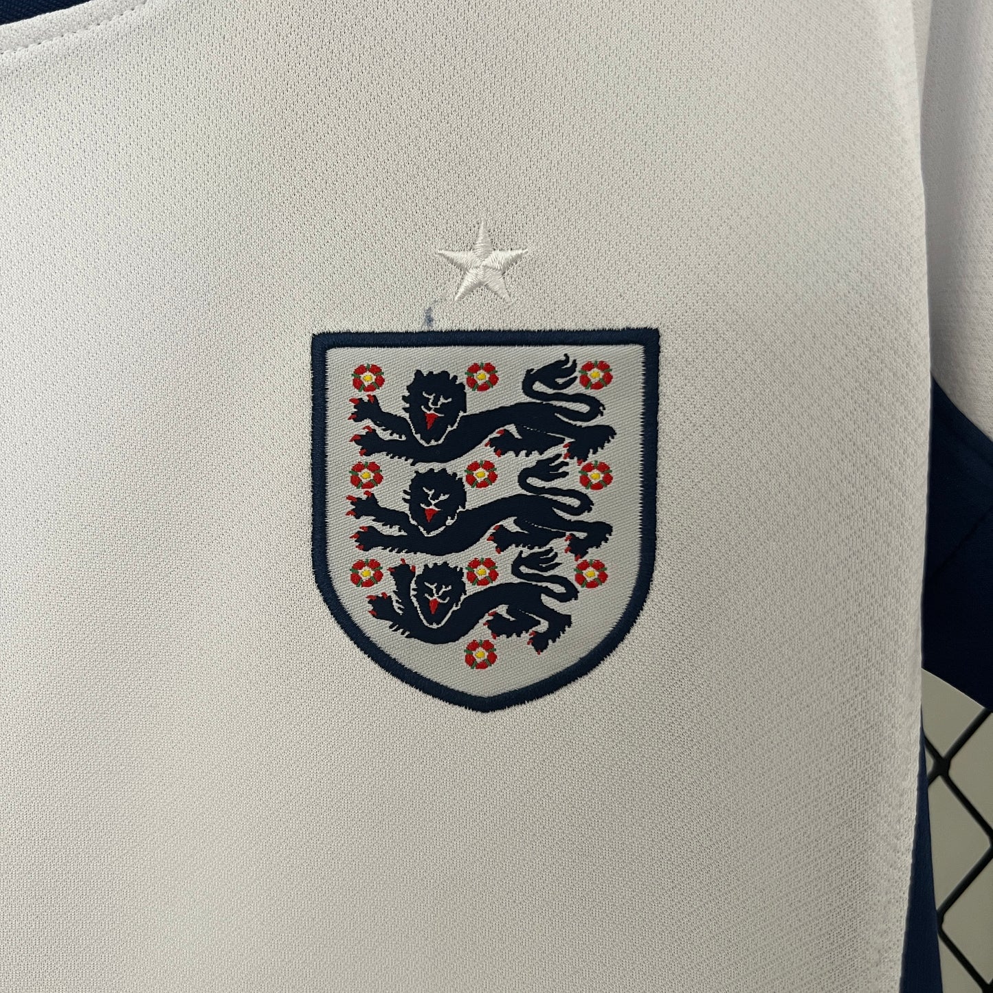 CAMISETA PRIMERA EQUIPACIÓN INGLATERRA 2024 VERSIÓN FEMENINA