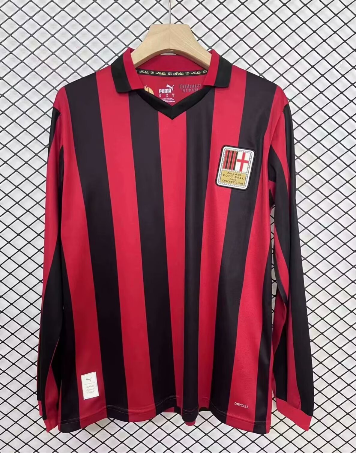 CAMISETA EDICIÓN ESPECIAL AC MILAN 24/25 VERSIÓN FAN