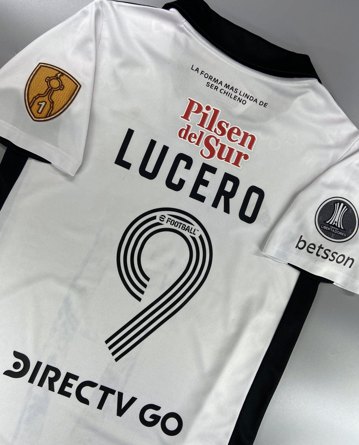 CAMISETA PRIMERA EQUIPACIÓN COLO COLO 2022 VERSIÓN FAN