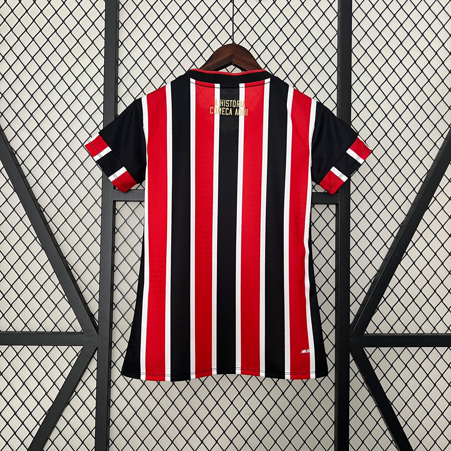 CAMISETA SEGUNDA EQUIPACIÓN SAO PAULO 2024 VERSIÓN FEMENINA