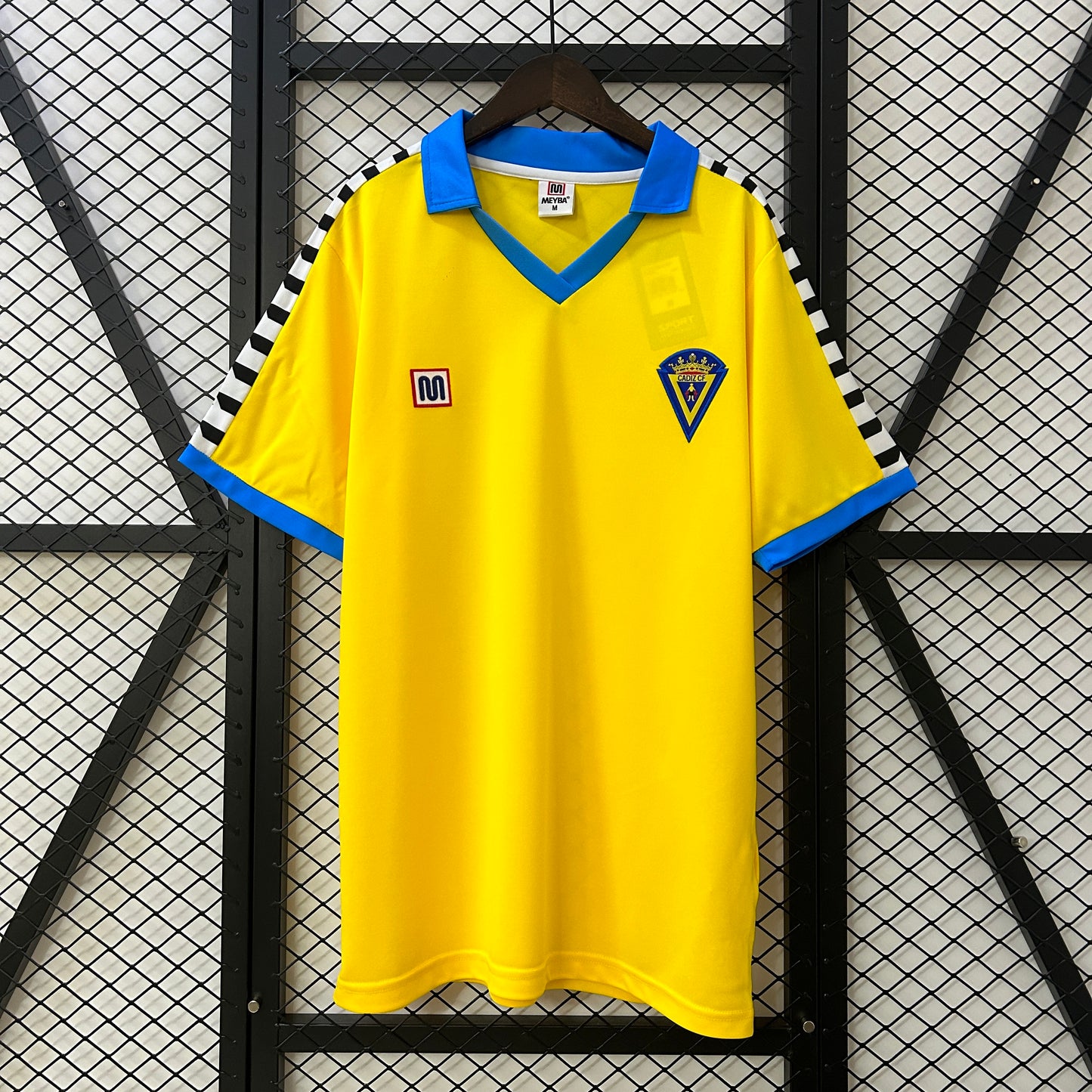 CAMISETA PRIMERA EQUIPACIÓN CÁDIZ 1983/84