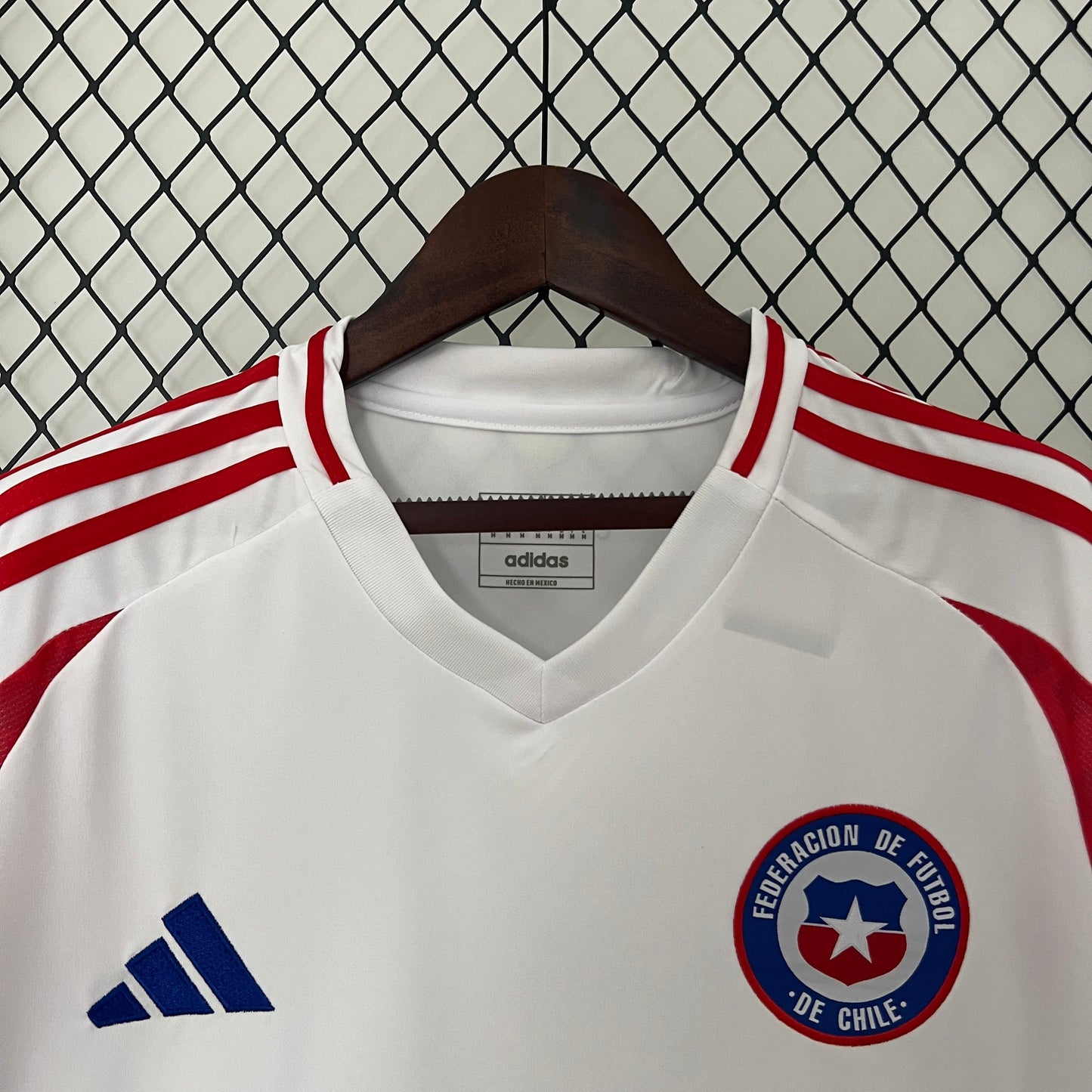 CAMISETA SEGUNDA EQUIPACIÓN CHILE 2024 VERSIÓN FAN