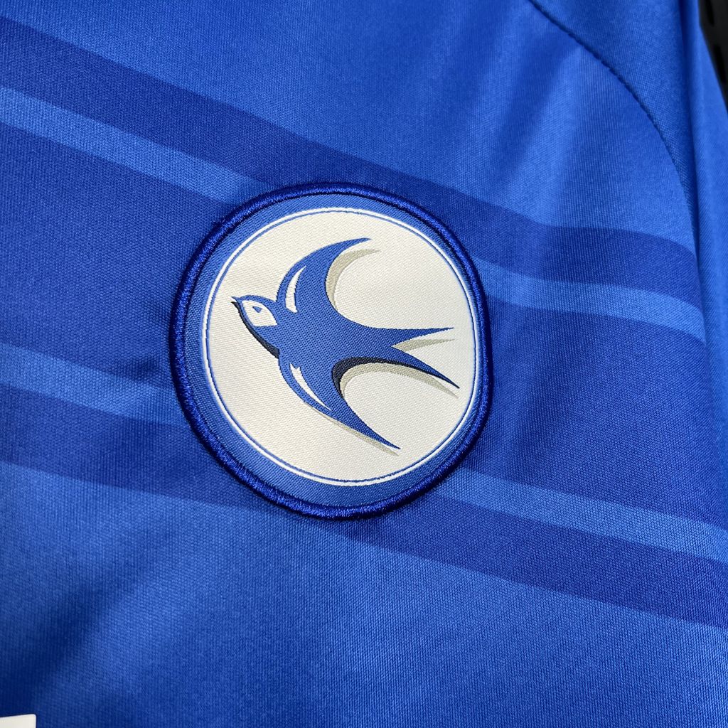 CAMISETA PRIMERA EQUIPACIÓN CARDIFF CITY 24/25 VERSIÓN FAN