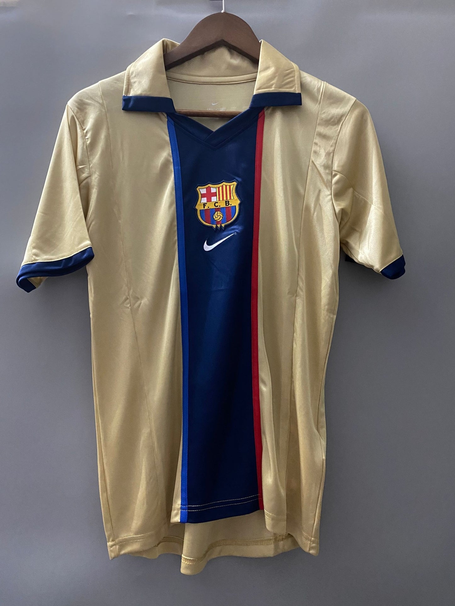 CAMISETA SEGUNDA EQUIPACIÓN BARCELONA 2001/02