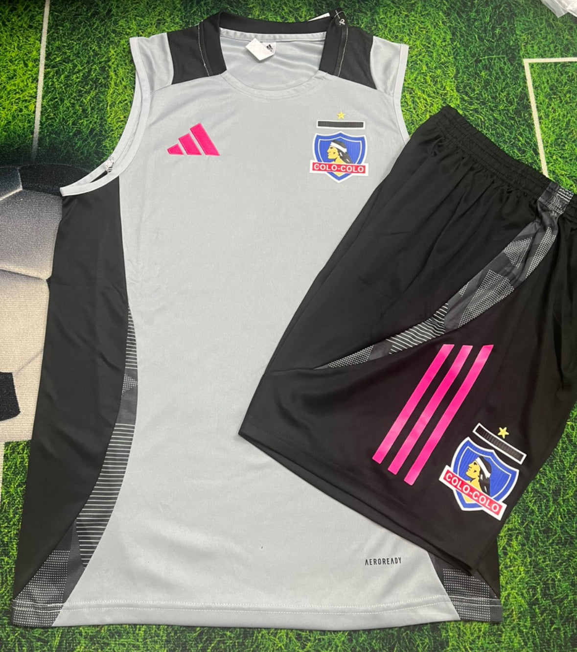 CONJUNTO DE ENTRENAMIENTO COLO COLO 24/25