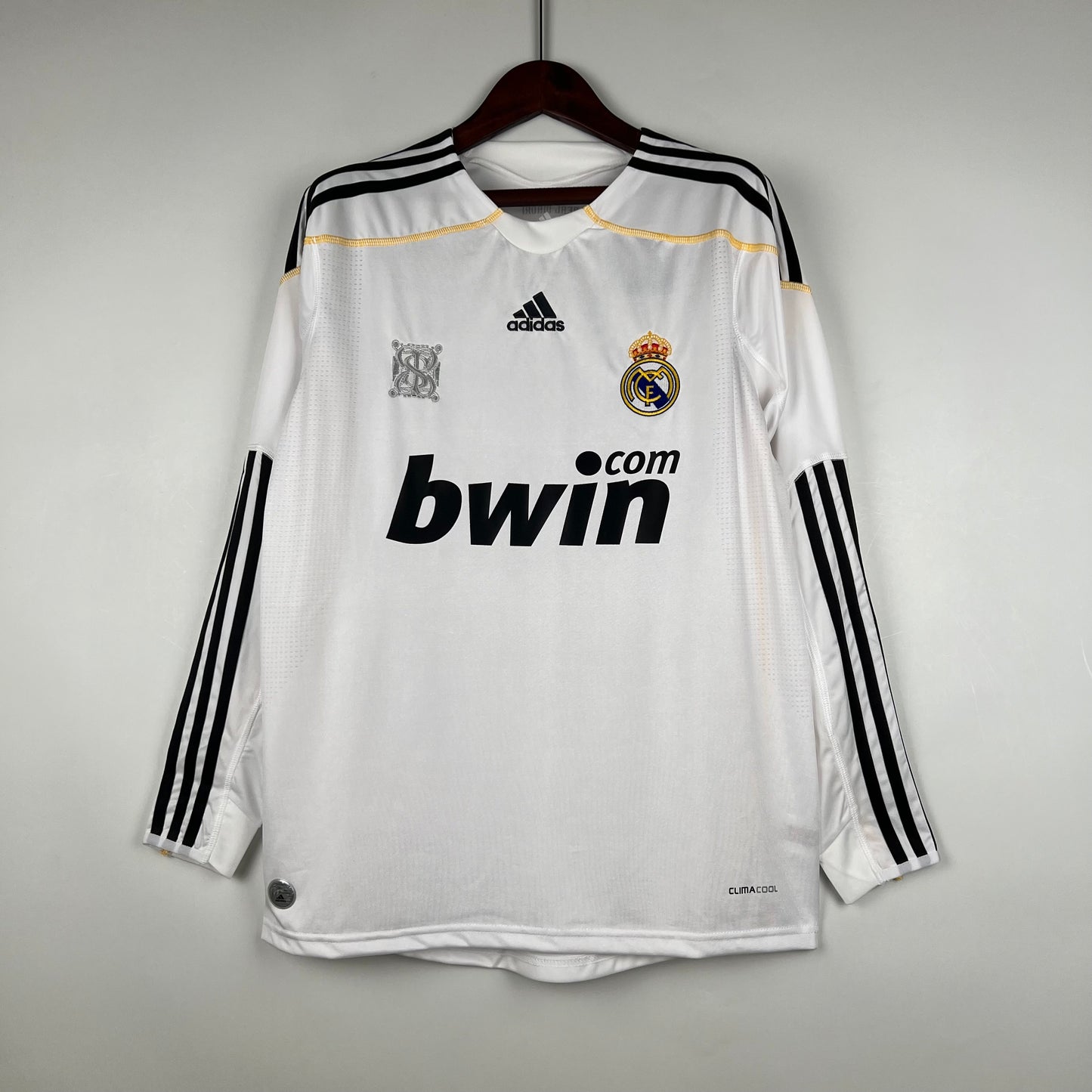 CAMISETA PRIMERA EQUIPACIÓN REAL MADRID 2009/10