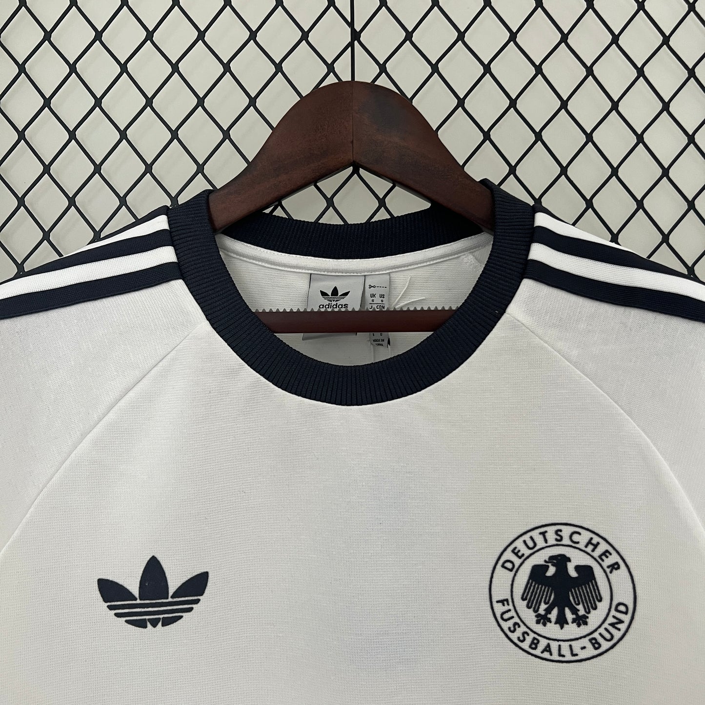 POLERA DE SALIDA ALEMANIA 2024 VERSIÓN FAN