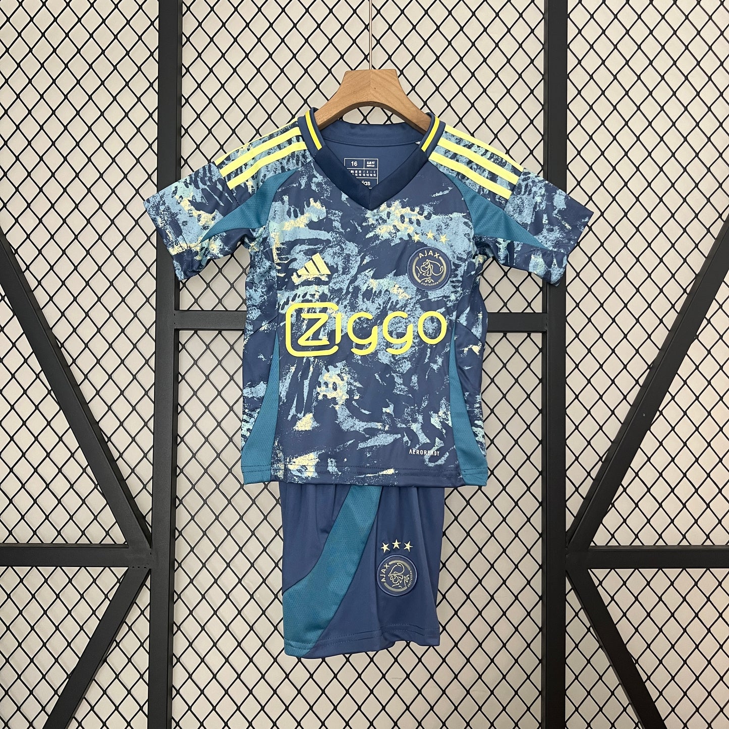 CAMISETA SEGUNDA EQUIPACIÓN AJAX 24/25 VERSIÓN INFANTIL