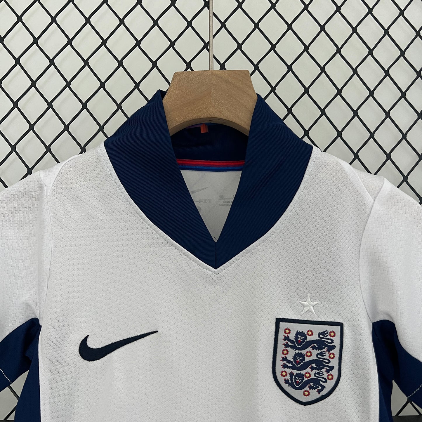 CAMISETA PRIMERA EQUIPACIÓN INGLATERRA 2024 VERSIÓN INFANTIL