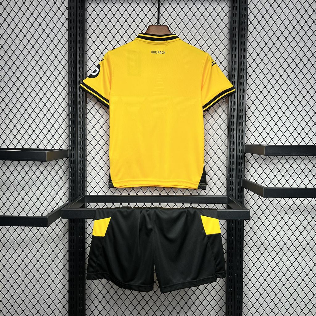 CAMISETA PRIMERA EQUIPACIÓN WOLVERHAMPTON 24/25 VERSIÓN INFANTIL