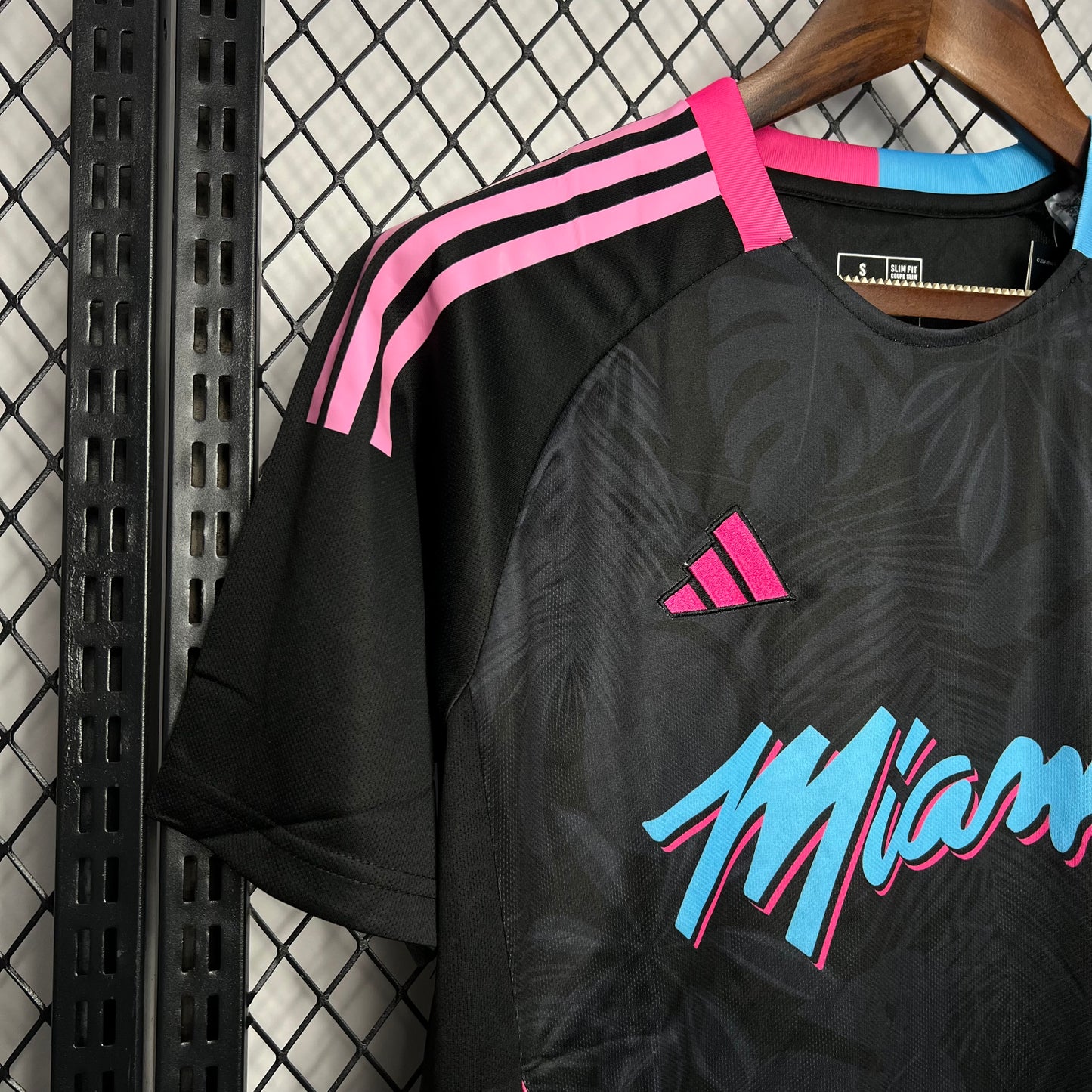 CAMISETA CONCEPTO INTER DE MIAMI 2024 VERSIÓN FAN