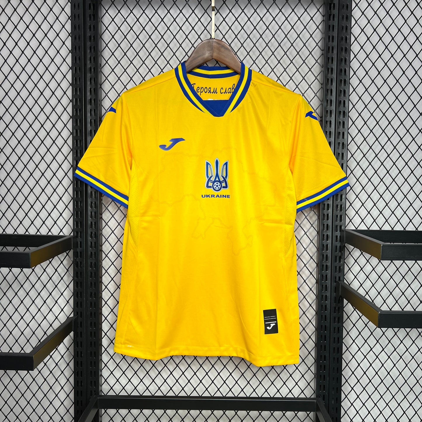 CAMISETA PRIMERA EQUIPACIÓN UCRANIA 2024 VERSIÓN FAN