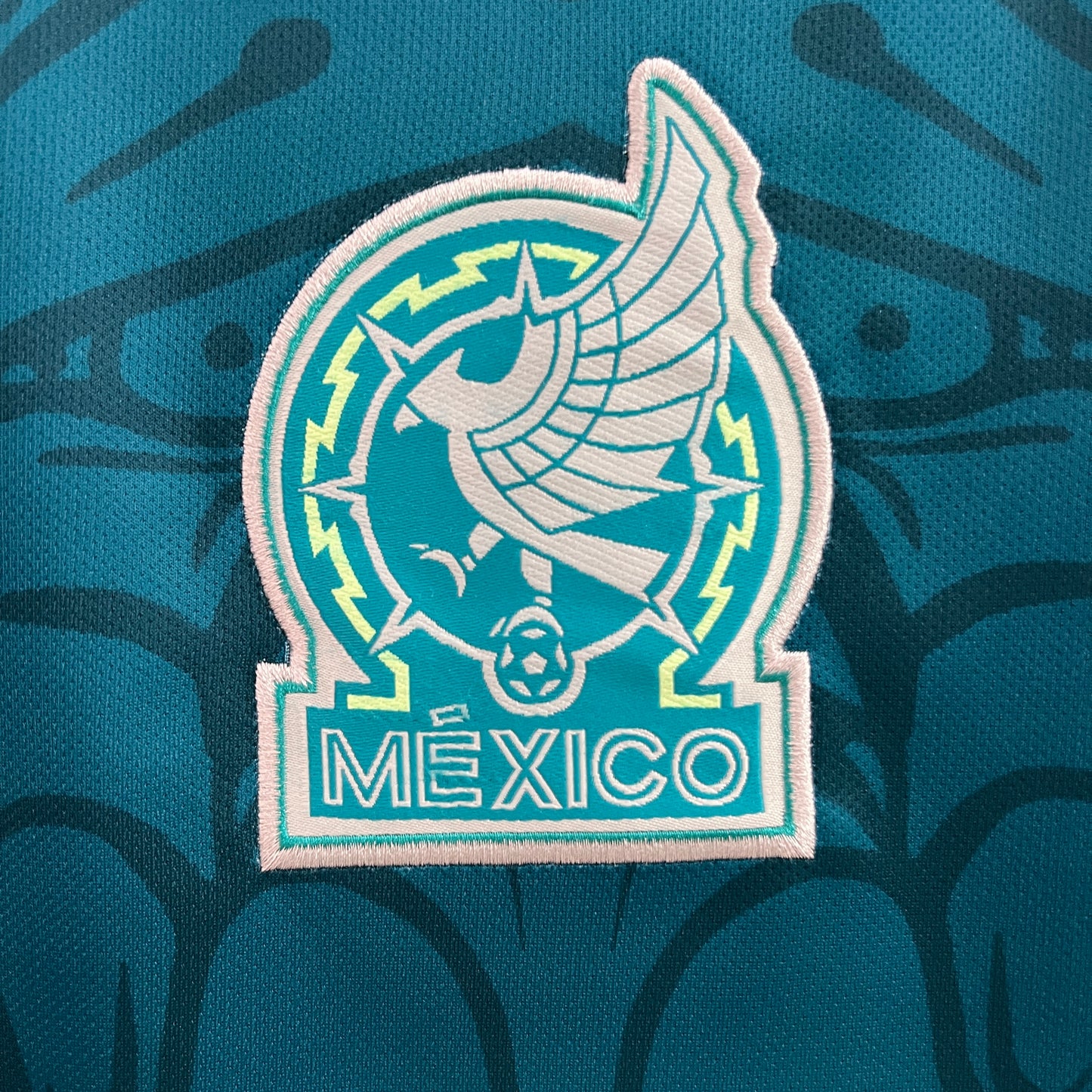 CAMISETA ENTRENAMIENTO MÉXICO 2024 VERSIÓN FAN