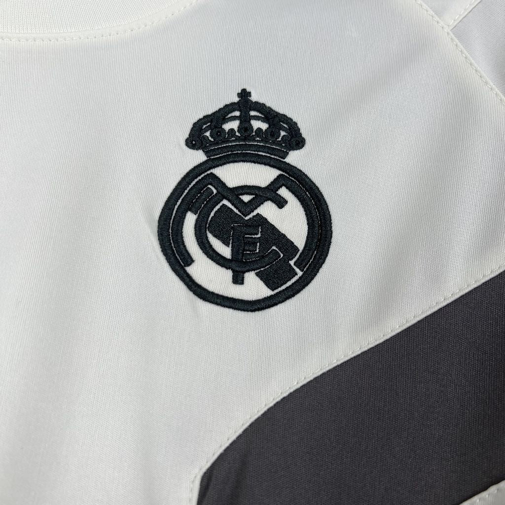 POLERA DE SALIDA REAL MADRID 24/25 VERSIÓN FAN