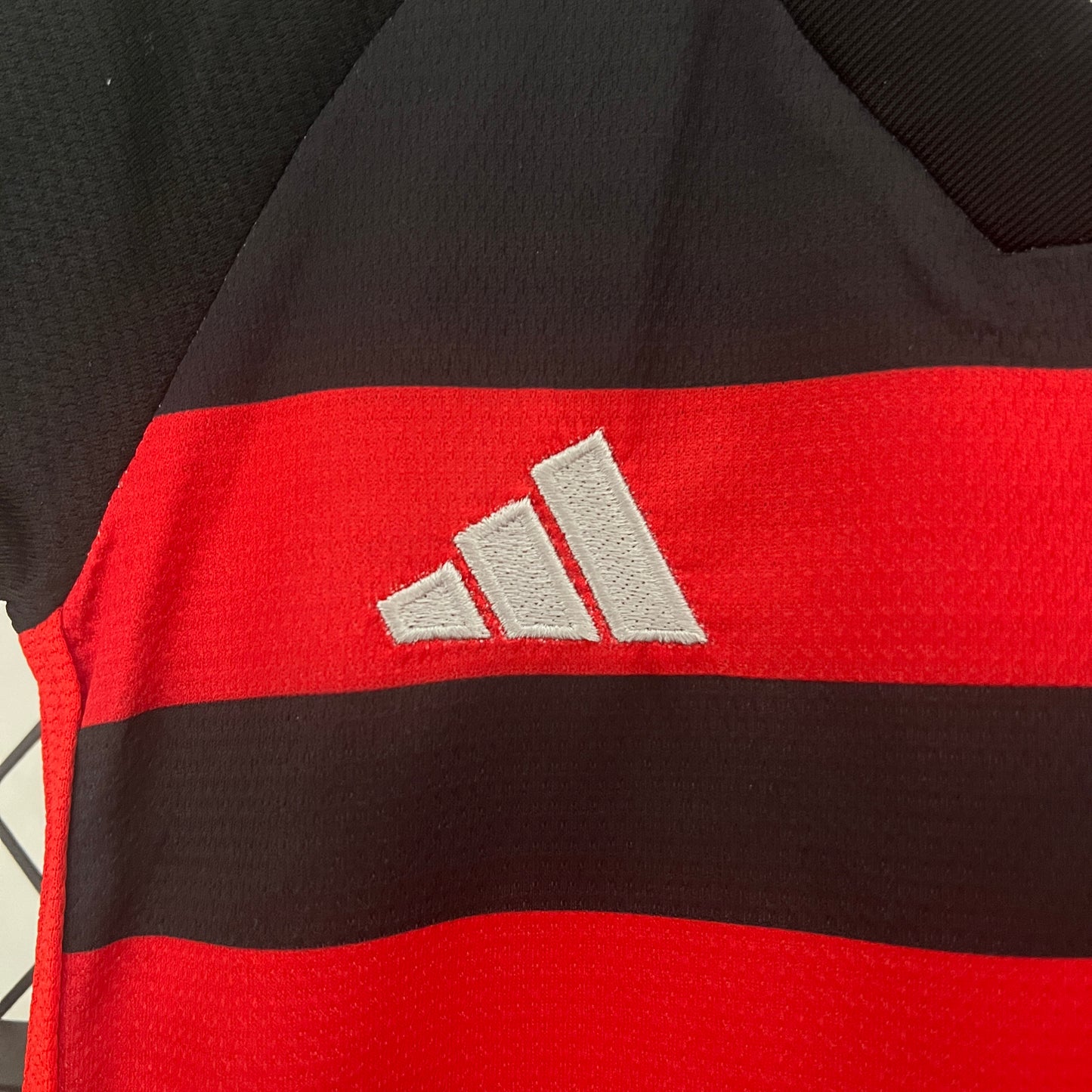 CAMISETA PRIMERA EQUIPACIÓN FLAMENGO 2024 VERSIÓN INFANTIL