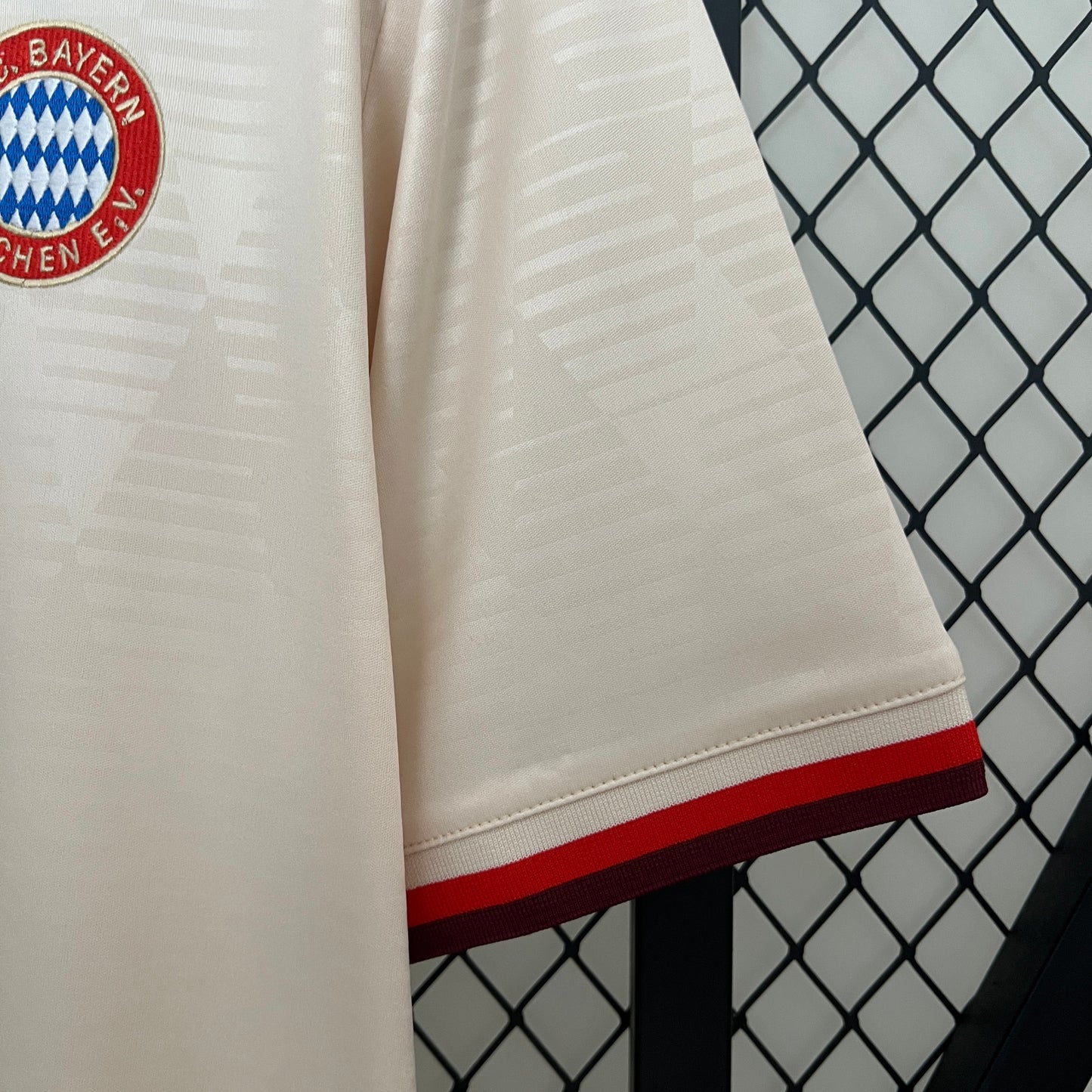 CAMISETA TERCERA EQUIPACIÓN BAYERN MUNICH 24/25 VERSIÓN FAN