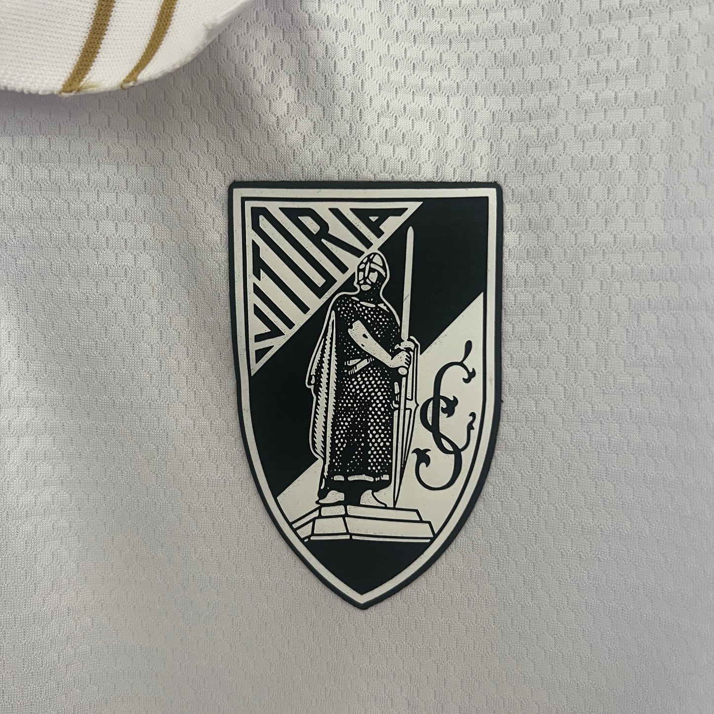 CAMISETA PRIMERA EQUIPACIÓN VITÓRIA SC 24/25 VERSIÓN FAN