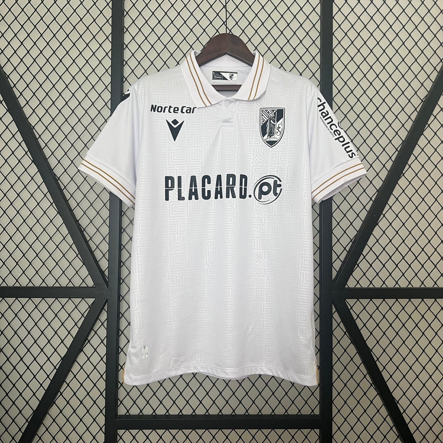 CAMISETA PRIMERA EQUIPACIÓN VITÓRIA SC 24/25 VERSIÓN FAN