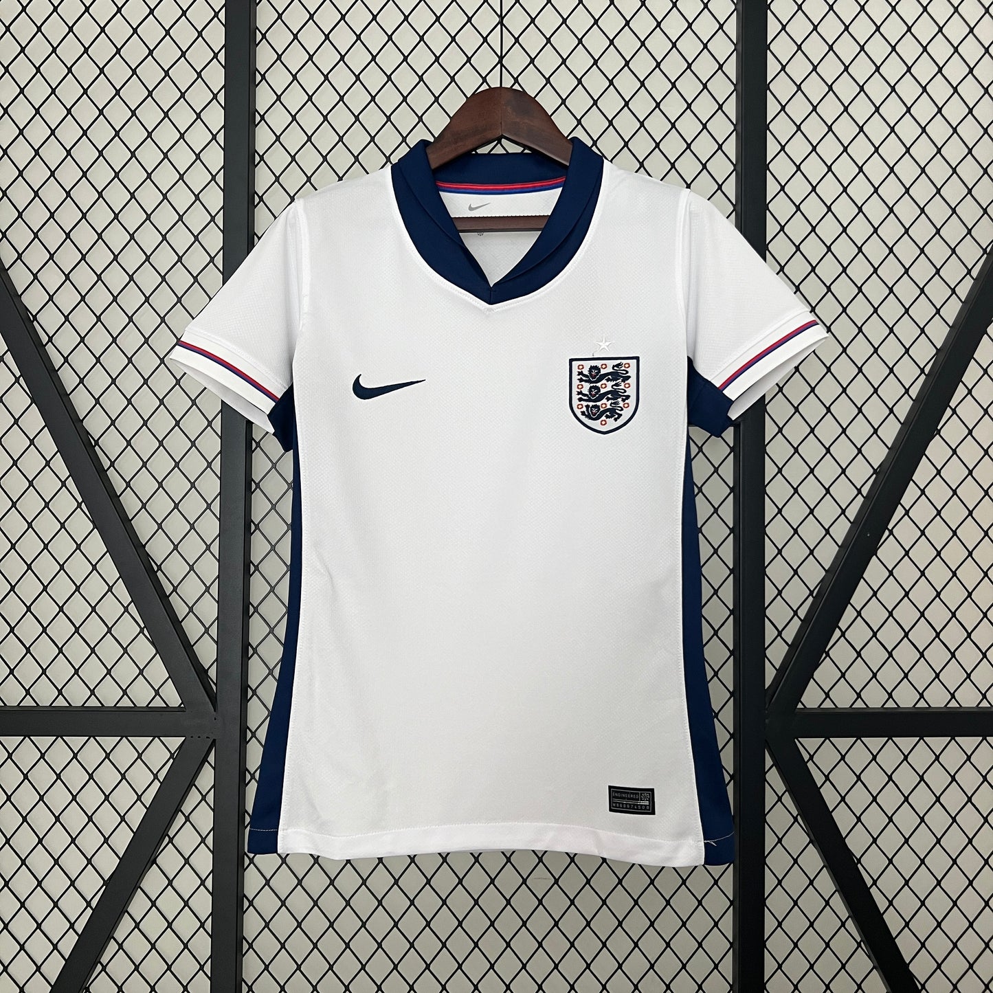 CAMISETA PRIMERA EQUIPACIÓN INGLATERRA 2024 VERSIÓN FEMENINA